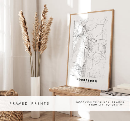 Hoddesdon Map Print - Minimalist City Map Poster - Map Art - UK - Hoddesdon Print - Hoddesdon, Hertfordshire - Different Colours Available