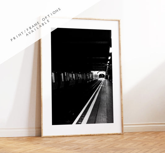 London Underground Print - London Photography Print - Fine Art Photography - London Print - Poster - Wall Art - Black and White - Modern